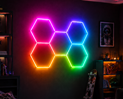 İyi bir fiyat. Garaj, Spor Salonu, Atölye ve Ofis Tavan Aydınlatması Uygulamaları İçin Bağlanabilir LED Altıgen Işık RGB Petek Modüler Paneller çevrimiçi