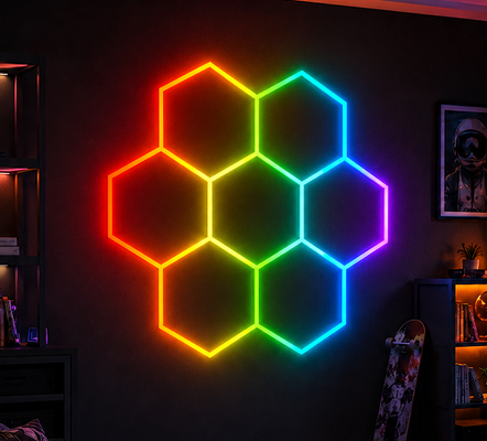 RGB LED Altıgen Işık Modüler Bal Arısı Tavan Işık Sistemi Garaj Spor Salonu Ofisi ve Kolay Montaj için Tasarlanmıştır